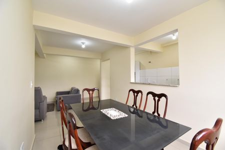 Sala de Estar e Jantar de apartamento para alugar com 3 quartos, 70m² em Tingui, Curitiba
