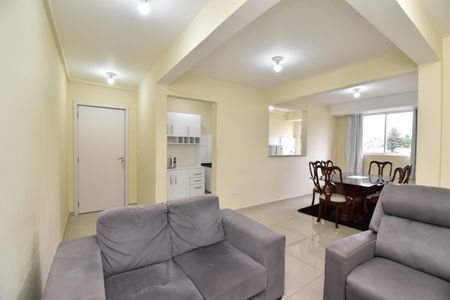 Sala de Estar e Jantar de apartamento para alugar com 3 quartos, 70m² em Tingui, Curitiba