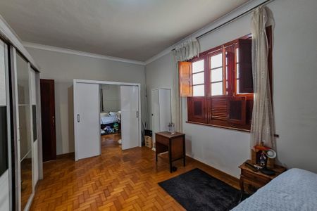 Casa à venda com 200m², 4 quartos e 4 vagas Casa à venda com 200m², 4 quartos e 4 vagasQuarto 3