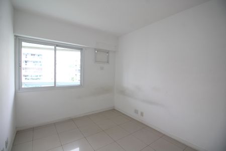 Apartamento à venda com 111m², 3 quartos e 2 vagasQuarto 1