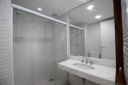 Apartamento à venda com 111m², 3 quartos e 2 vagasBanheiro Social