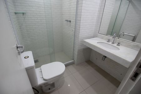 Apartamento à venda com 111m², 3 quartos e 2 vagasBanheiro da Suíte