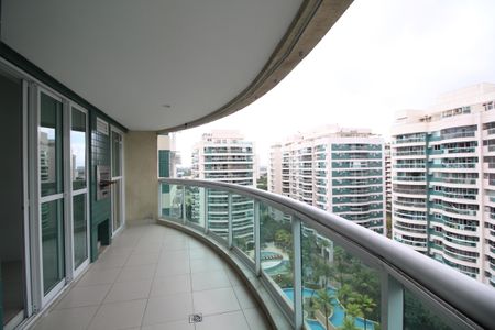 Apartamento à venda com 111m², 3 quartos e 2 vagasVaranda da Sala