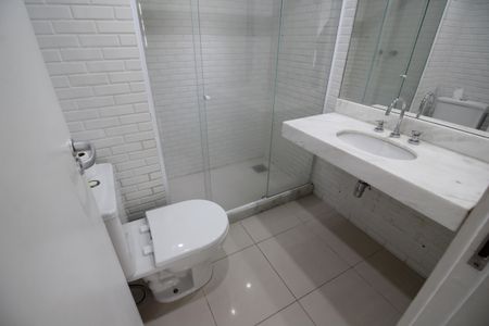 Apartamento à venda com 111m², 3 quartos e 2 vagasBanheiro Social
