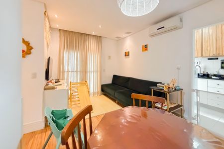 Apartamento à venda com 67m², 2 quartos e 1 vagaSala
