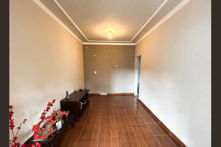 Casa à venda com 3 quartos, 169m² em Rio Branco, Belo Horizonte