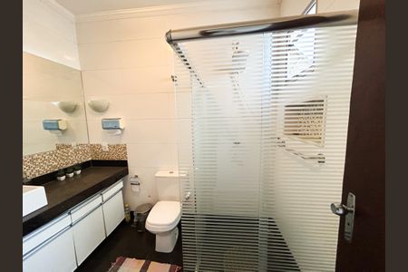 Casa à venda com 169m², 3 quartos e 3 vagas