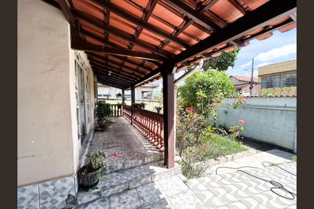 Casa à venda com 169m², 3 quartos e 3 vagas