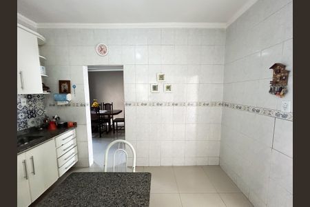 Casa à venda com 169m², 3 quartos e 3 vagas