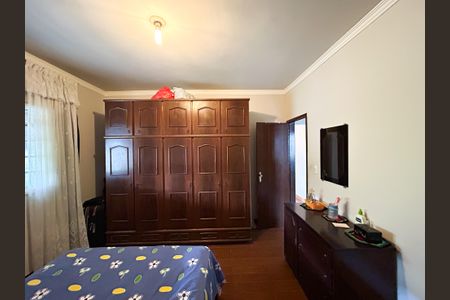 Casa à venda com 169m², 3 quartos e 3 vagas