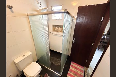 Casa à venda com 169m², 3 quartos e 3 vagas