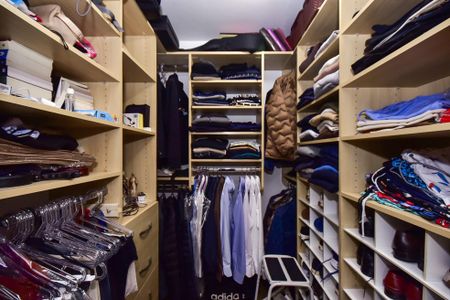 Apartamento à venda com 140m², 3 quartos e 3 vagasArmário da Suíte 