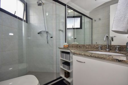 Apartamento à venda com 140m², 3 quartos e 3 vagasBanheiro