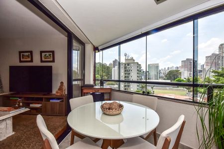 Varanda de apartamento à venda com 3 quartos, 140m² em Vila Andrade, São Paulo