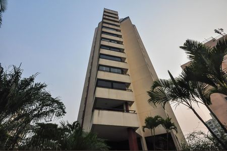 Apartamento à venda com 140m², 3 quartos e 3 vagasFachada