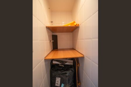 Apartamento à venda com 76m², 2 quartos e 1 vagaDispensa