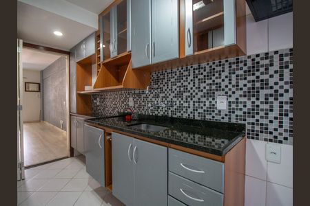 Apartamento à venda com 76m², 2 quartos e 1 vagaCozinha