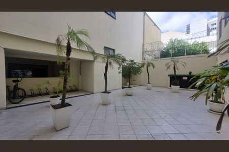 Apartamento à venda com 76m², 2 quartos e 1 vagaÁrea Comum