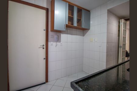 Apartamento à venda com 76m², 2 quartos e 1 vagaCozinha