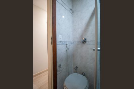 Apartamento à venda com 76m², 2 quartos e 1 vagaBanheiro Social