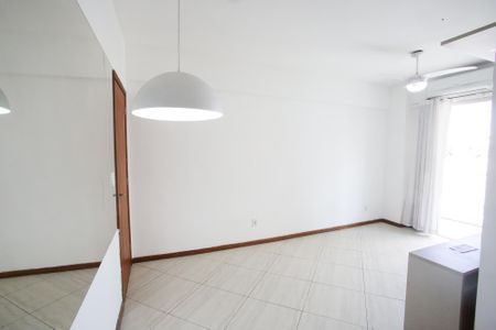 Sala de apartamento à venda com 2 quartos, 61m² em Anil, Rio de Janeiro