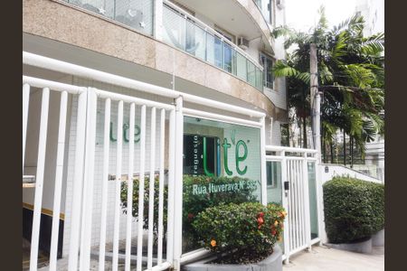 Apartamento à venda com 61m², 2 quartos e 1 vagaFachada