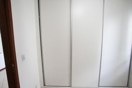 Apartamento à venda com 61m², 2 quartos e 1 vagaQuarto 2