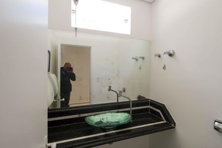 Casa para alugar com 240m², 3 quartos e 5 vagasLavabo