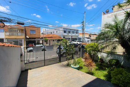 Casa para alugar com 240m², 3 quartos e 5 vagasEntrada