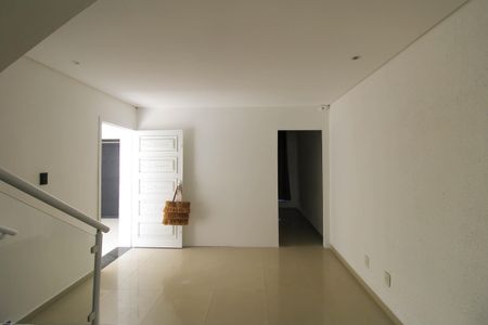 Casa para alugar com 240m², 3 quartos e 5 vagasSala