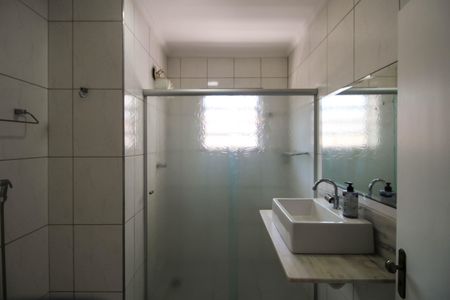 Casa para alugar com 240m², 3 quartos e 5 vagasBanheiro