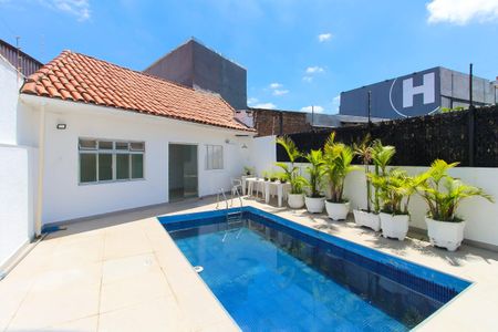 Casa para alugar com 240m², 3 quartos e 5 vagasPiscina