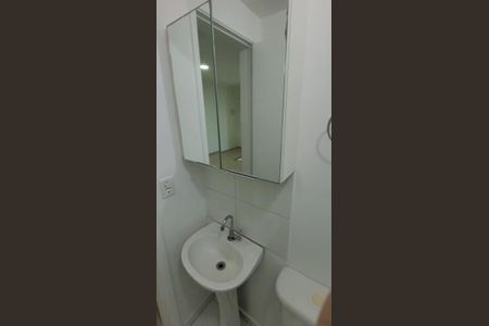 Banheiro de apartamento à venda com 2 quartos, 50m² em Vila Monte Santo, São Paulo