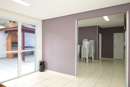 Apartamento para alugar com 50m², 2 quartos e 1 vagaÁrea comum - Salão de festas