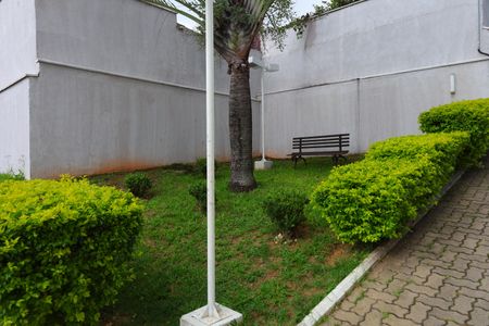 Apartamento para alugar com 50m², 2 quartos e 1 vagaÁrea comum - Praça