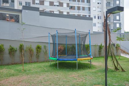 Apartamento à venda com 48m², 2 quartos e 1 vaga Apartamento à venda com 48m², 2 quartos e 1 vagaÁrea comum - Playground