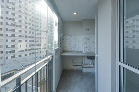 Apartamento à venda com 48m², 2 quartos e 1 vaga Apartamento à venda com 48m², 2 quartos e 1 vagaSacada/Área Serviço