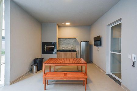 Apartamento à venda com 48m², 2 quartos e 1 vaga Apartamento à venda com 48m², 2 quartos e 1 vagaÁrea comum - Churrasqueira