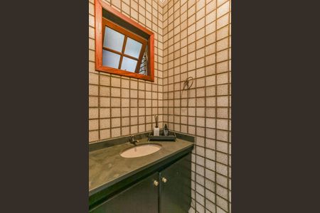 Casa à venda com 150m², 3 quartos e 2 vagasBanheiro