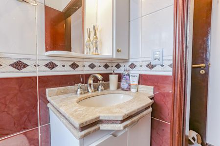 Casa à venda com 150m², 3 quartos e 2 vagasBanheiro da Suíte