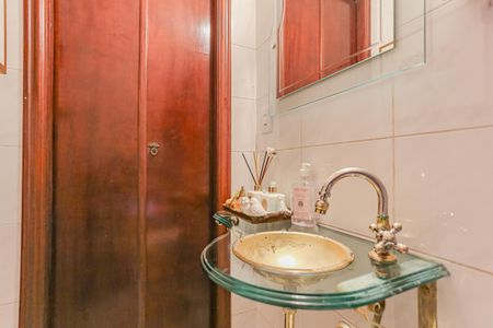 Casa à venda com 150m², 3 quartos e 2 vagasLavabo