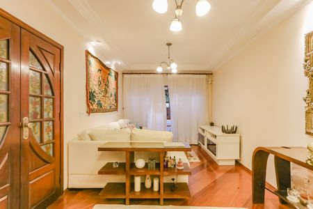 Casa à venda com 150m², 3 quartos e 2 vagasSala