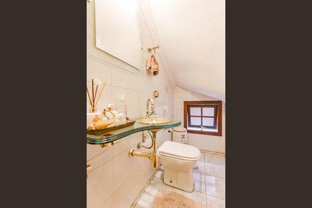 Casa à venda com 150m², 3 quartos e 2 vagasLavabo