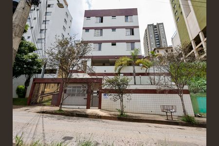 Apartamento à venda com 110m², 3 quartos e 1 vagaFachada