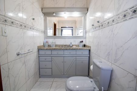 Casa à venda com 165m², 3 quartos e 2 vagasBanheiro da Suíte