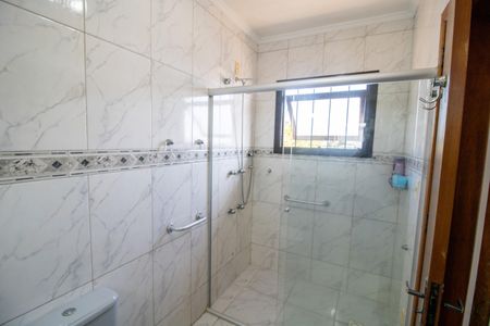 Casa à venda com 165m², 3 quartos e 2 vagasBanheiro da Suíte