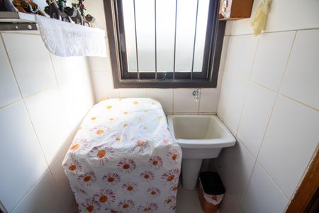 Casa à venda com 165m², 3 quartos e 2 vagasÁrea de Serviço