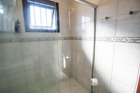 Casa à venda com 165m², 3 quartos e 2 vagasBanheiro