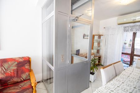 Casa à venda com 165m², 3 quartos e 2 vagasSala