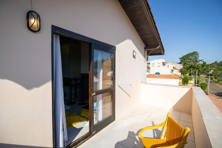 Casa à venda com 165m², 3 quartos e 2 vagasSacada
